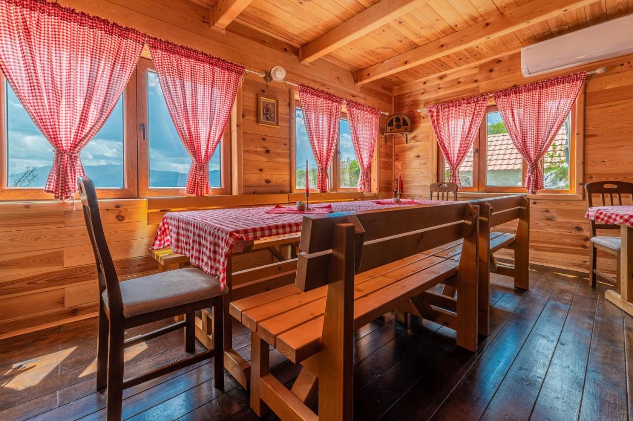 Holiday Village Ostrog Niksic ภายนอก รูปภาพ