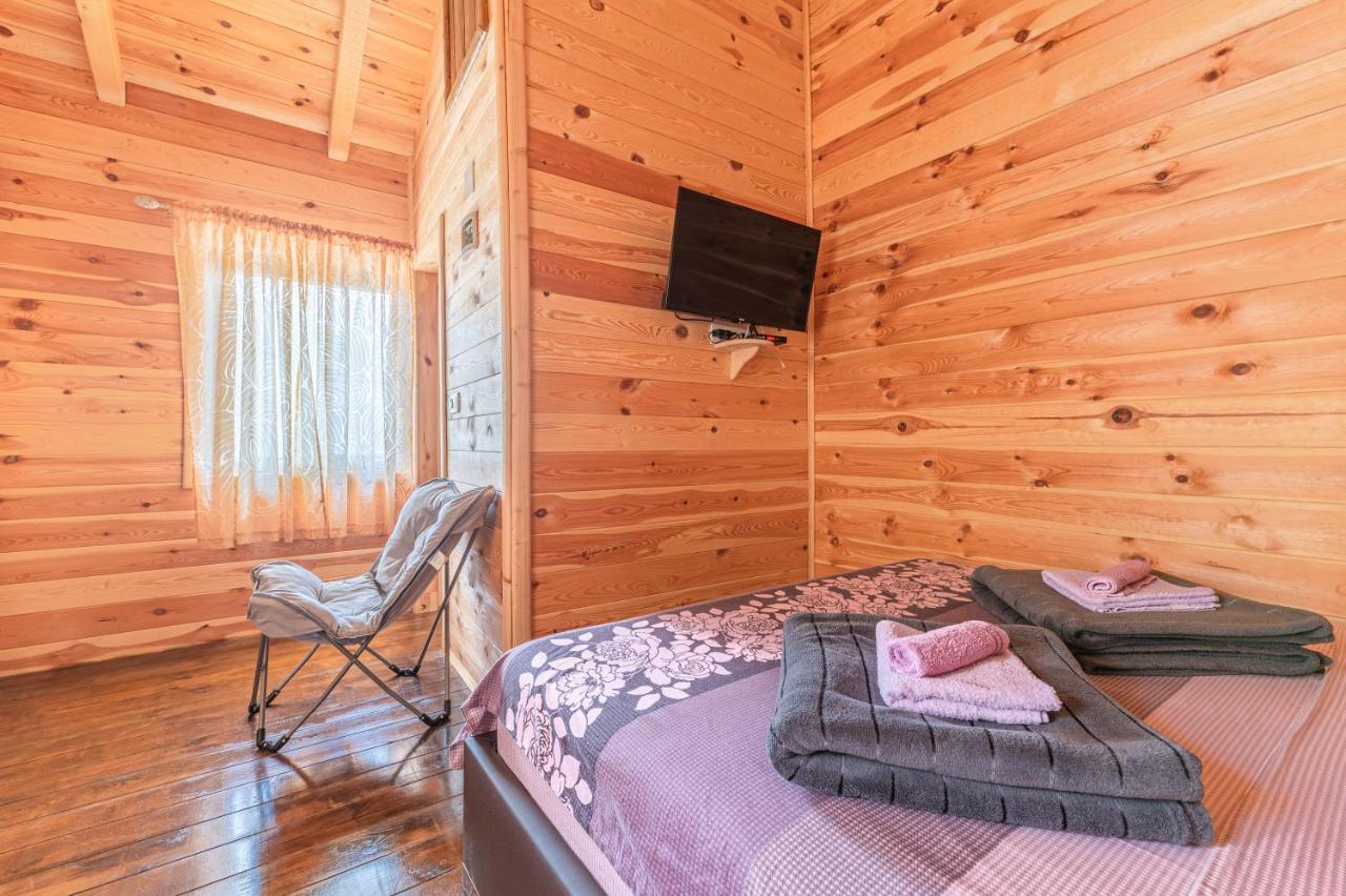 Holiday Village Ostrog Niksic ภายนอก รูปภาพ