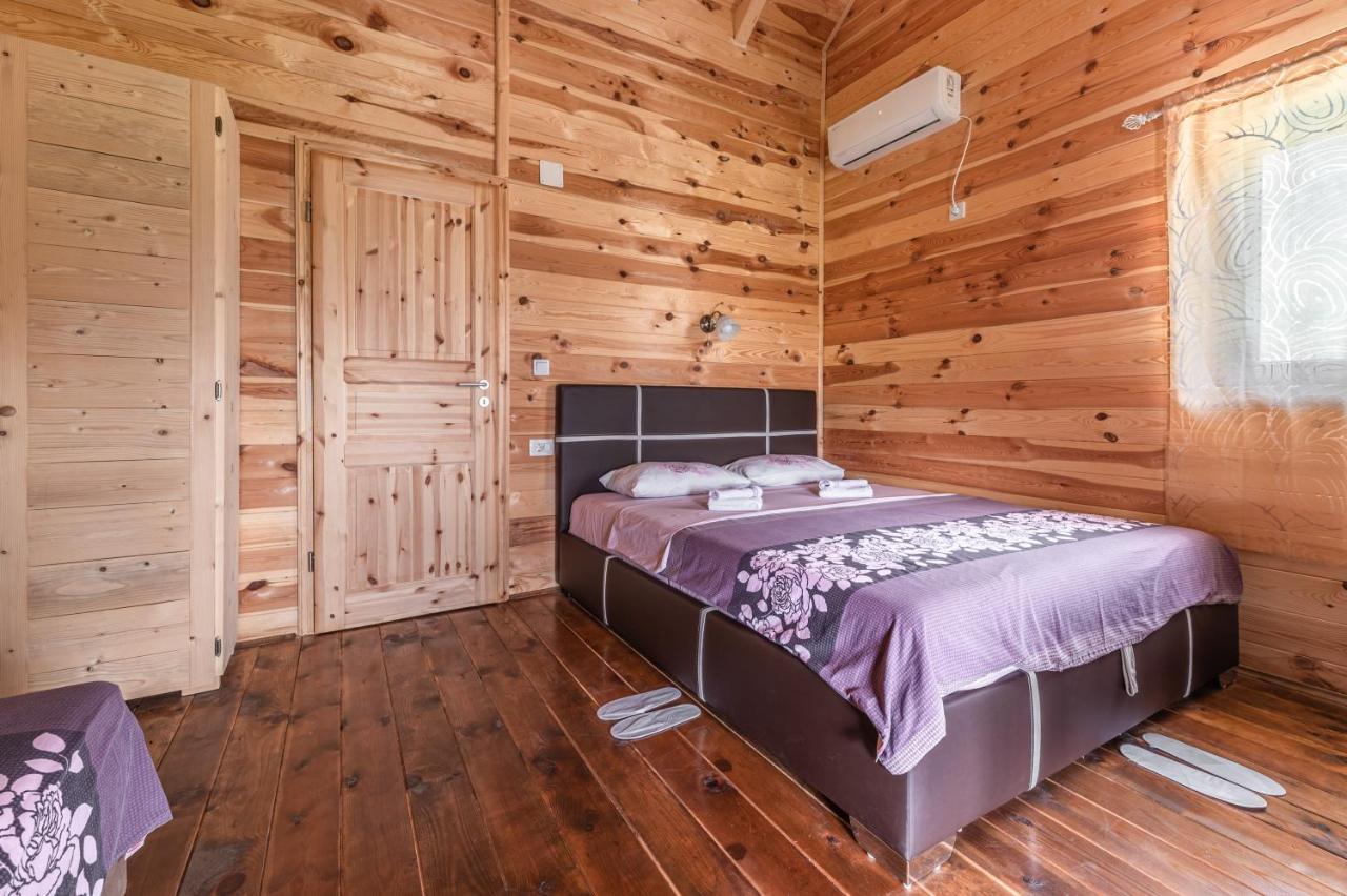 Holiday Village Ostrog Niksic ภายนอก รูปภาพ