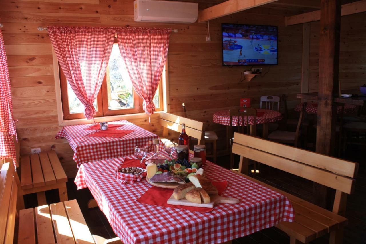 Holiday Village Ostrog Niksic ภายนอก รูปภาพ