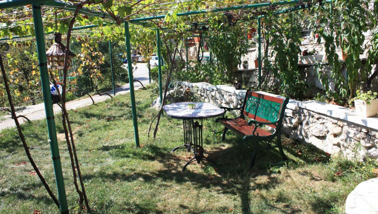 Holiday Village Ostrog Niksic ภายนอก รูปภาพ